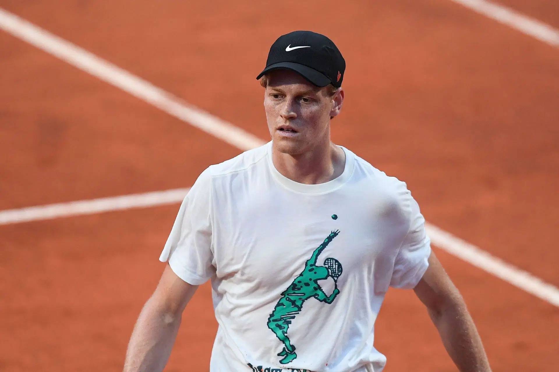 英国网球队完胜日本网球队，克耶高斯制霸全场