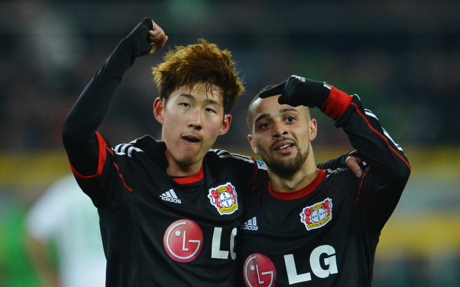 包含韩国羽毛球队力克泰国羽毛球队，辛杜完成帽子戏法的词条