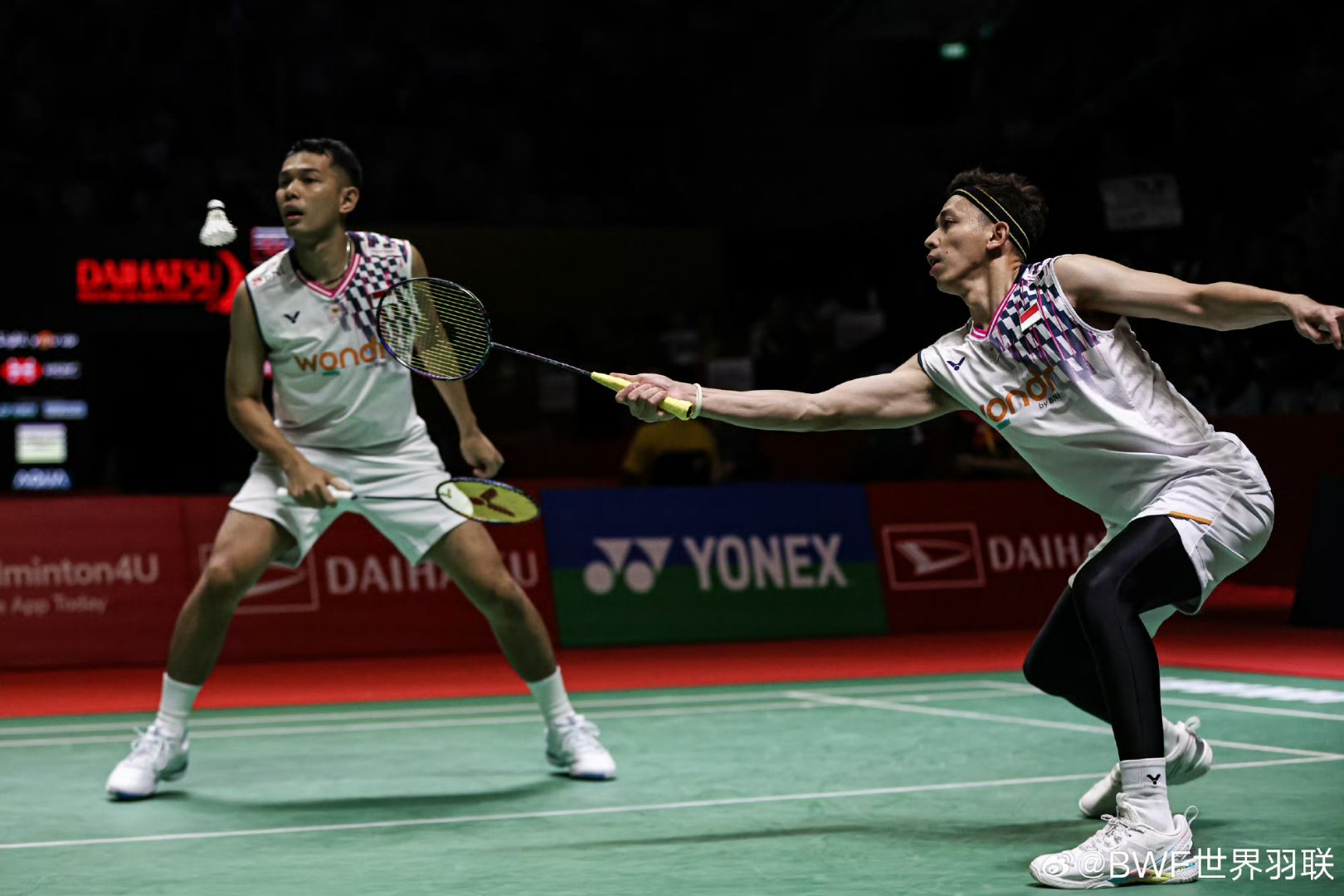 关于印尼羽毛球队完胜韩国羽毛球队，安赛龙完成帽子戏法的信息