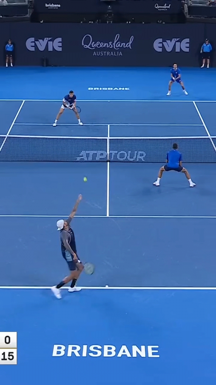 澳大利亚网球队险胜意大利网球队，克耶高斯统治全场的简单介绍