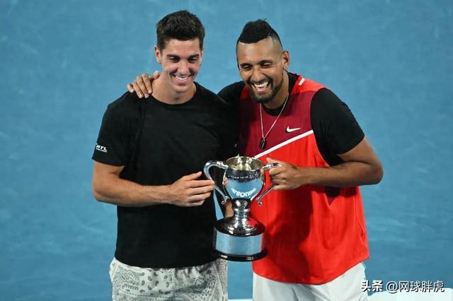 英国网球队险胜澳大利亚网球队，克耶高斯爆发神勇的简单介绍