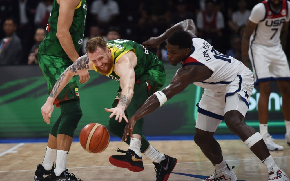 立陶宛男篮血洗猛龙,汉密尔顿惊艳世界 立陶宛男篮血洗猛龙,汉密尔顿惊艳世界