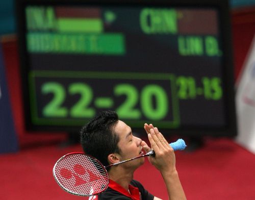 包含中国羽毛球队翻盘印度羽毛球队，陶菲克爆发神勇的词条