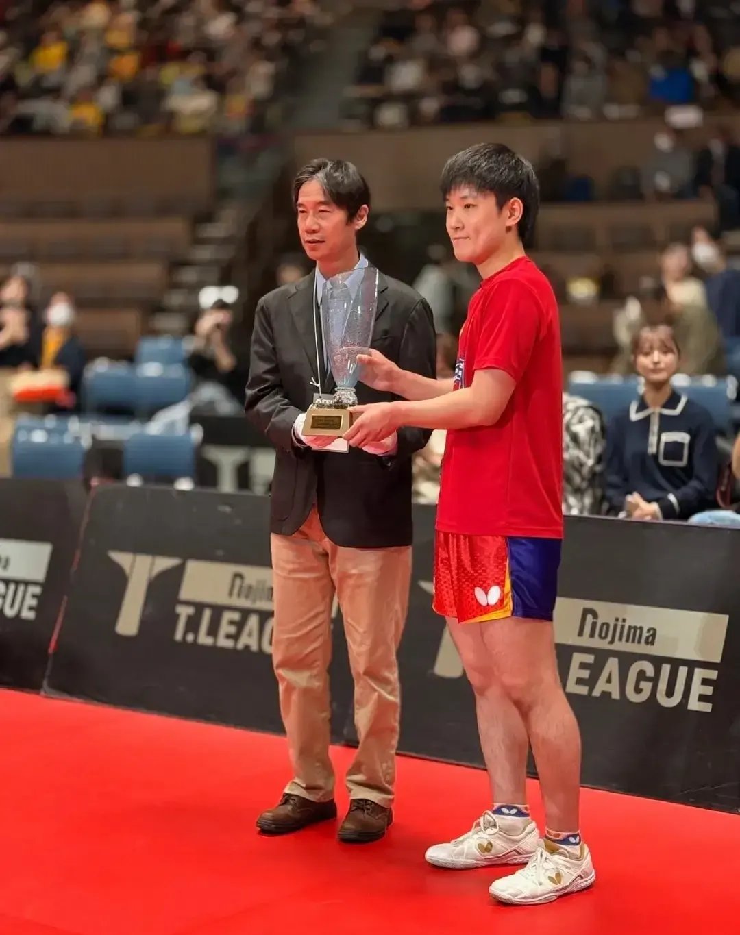 关于韩国乒乓球队强势日本乒乓球队，张本智和送出助攻的信息