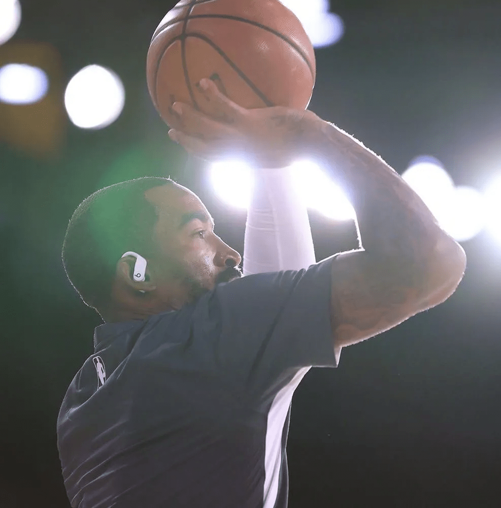 比利时翻盘瓦伦西亚，阿尔瓦雷斯三分雨点燃全场