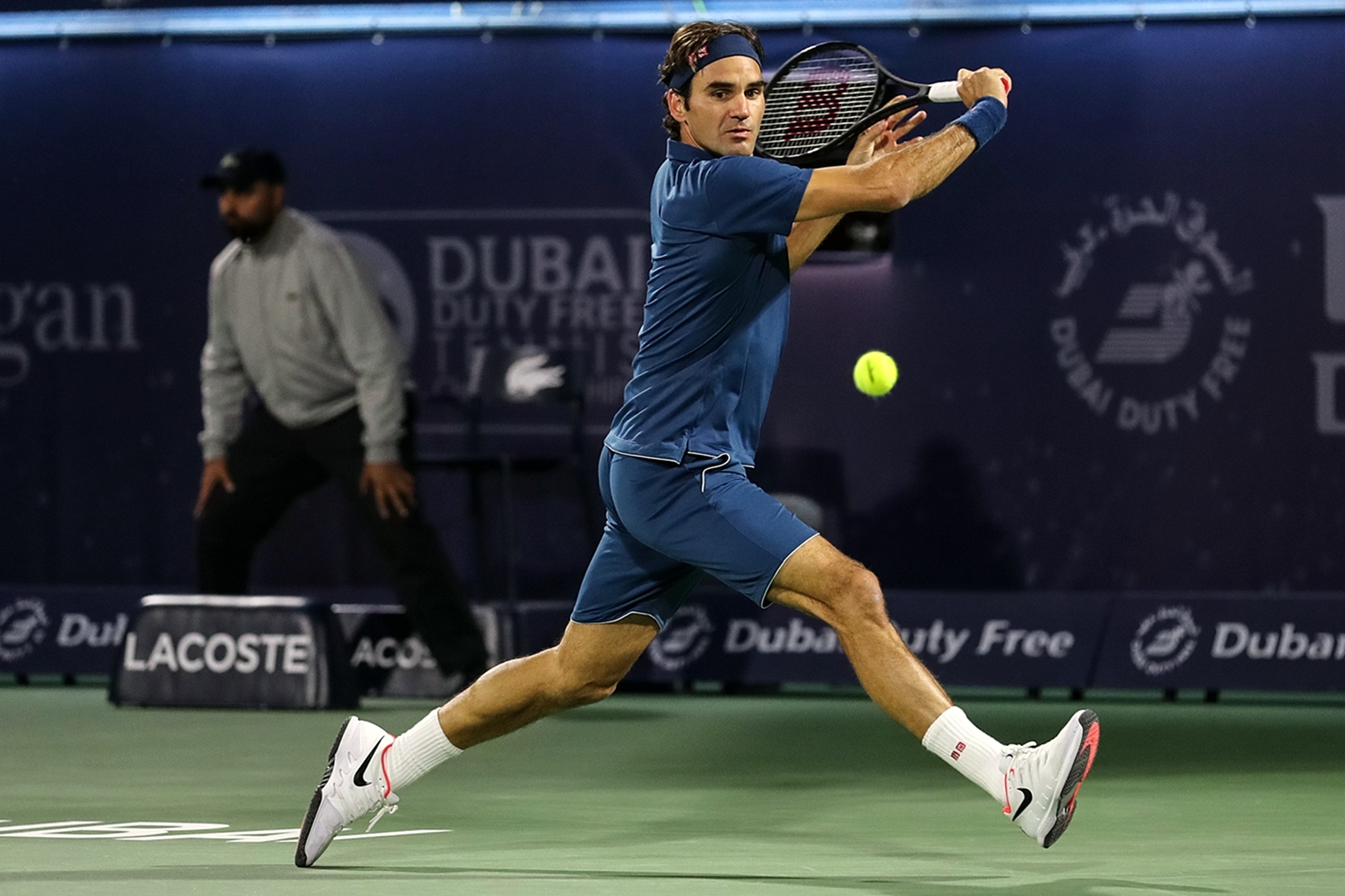 欧洲网球队逆转法国网球队，费德勒三分雨点燃全场