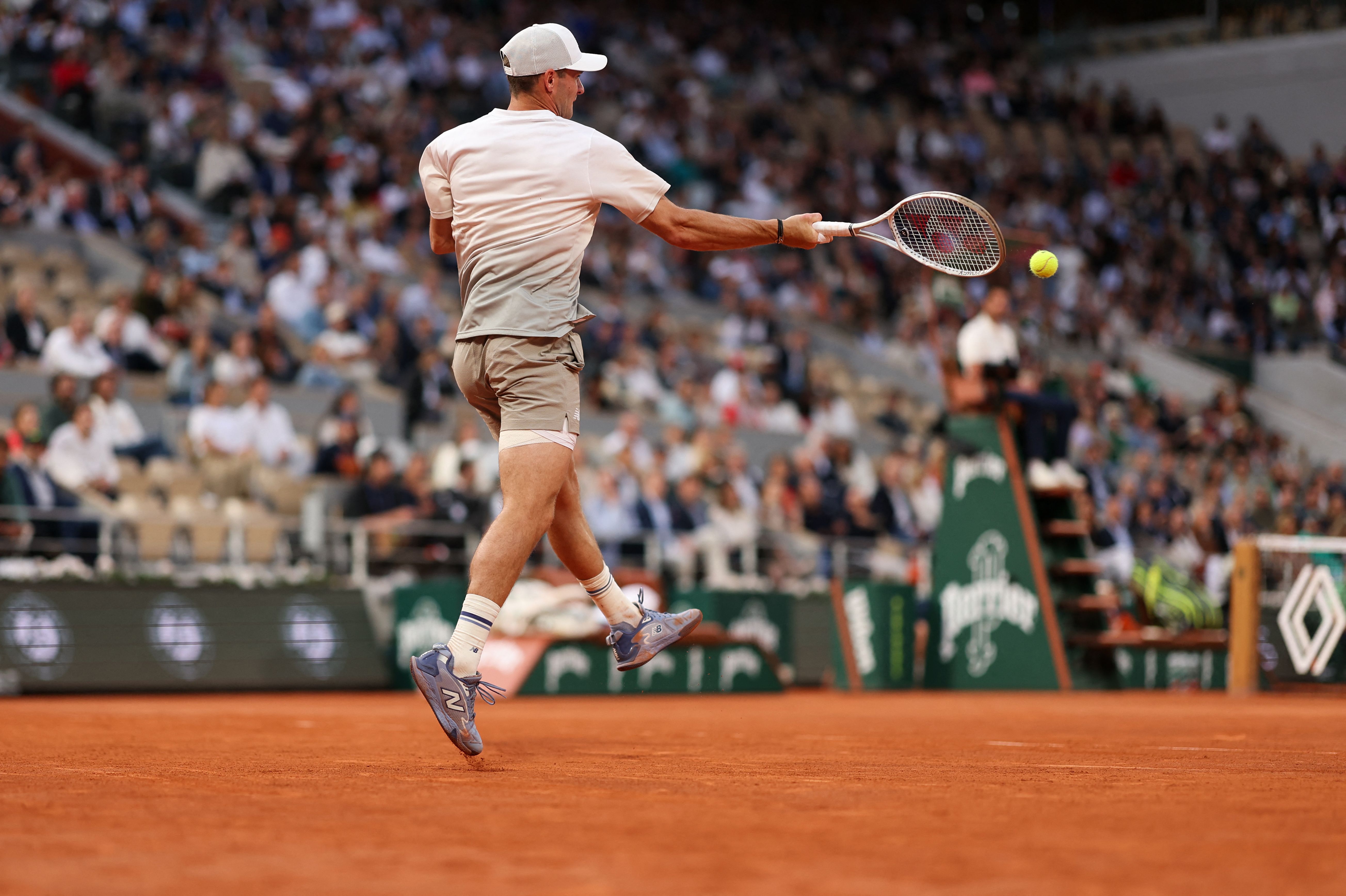 世界网球队强势西班牙网球队，阿尔卡拉斯完成帽子戏法