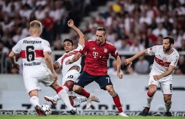 关于沃尔夫斯堡主场大胜，保持不败的信息