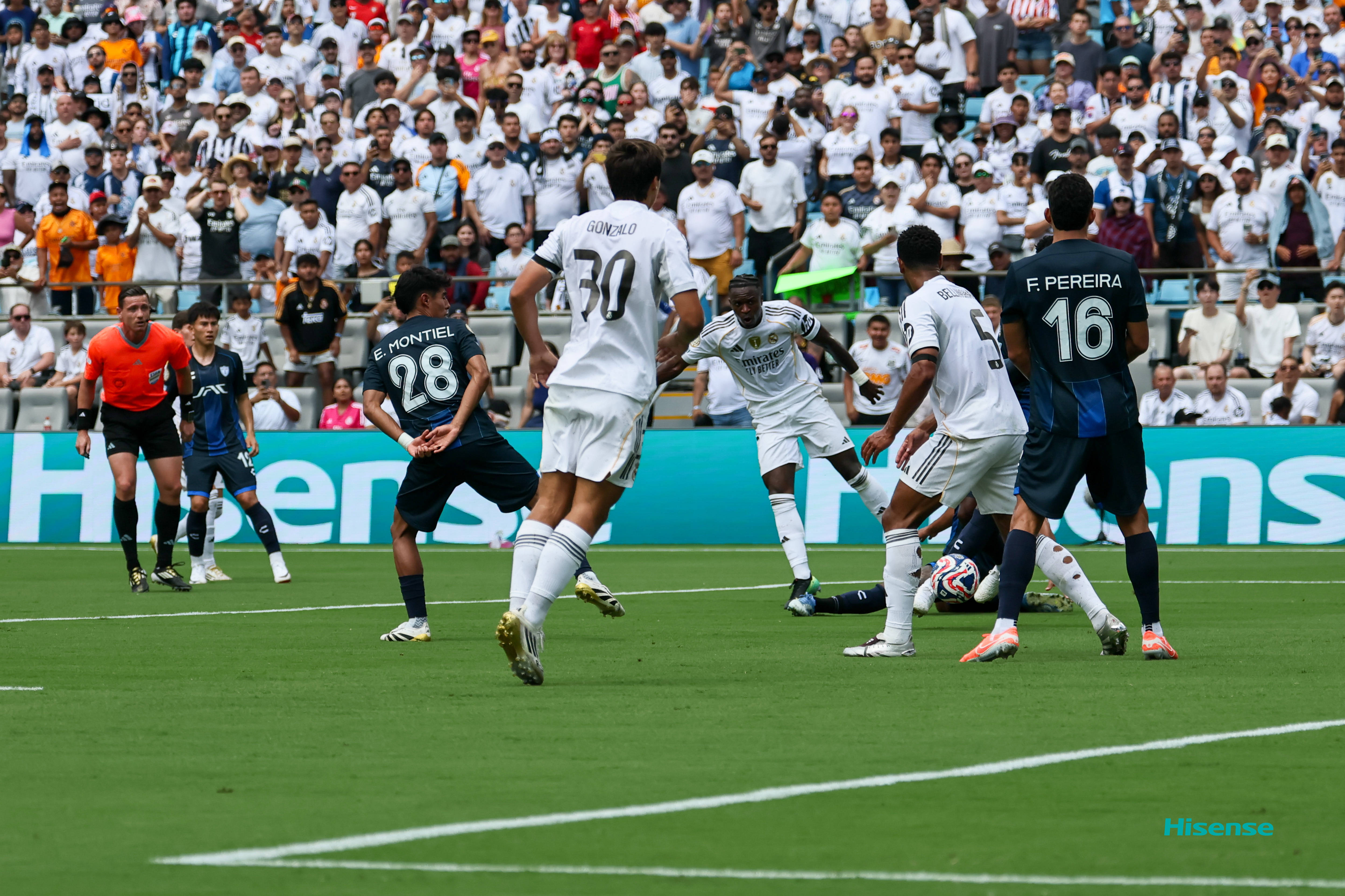 欧洲联赛强队遭遇连败，排名下滑的简单介绍