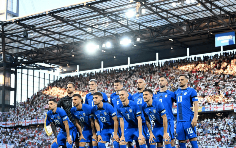 克罗地亚队在欧预赛中以3-0击败斯洛文尼亚队的简单介绍 克罗地亚队在欧预赛中以3-0击败斯洛文尼亚队的简单介绍