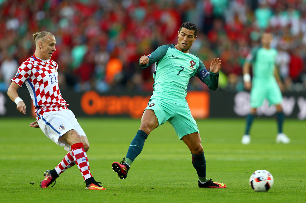 葡萄牙队在欧预赛中大胜克罗地亚的简单介绍 葡萄牙队在欧预赛中大胜克罗地亚的简单介绍