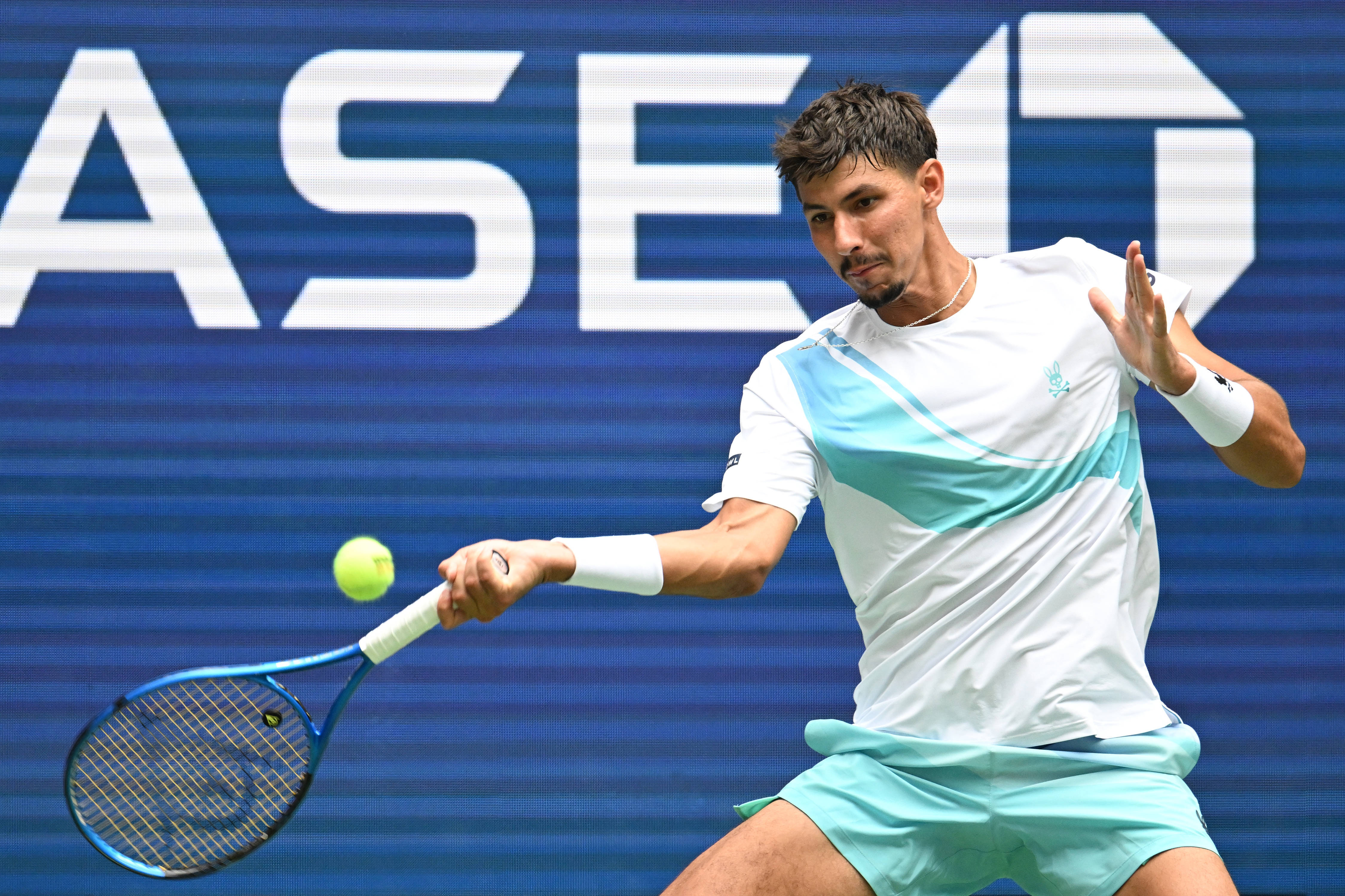 ATP总决赛绝杀美网,辛纳惊艳四座的简单介绍 ATP总决赛绝杀美网,辛纳惊艳四座的简单介绍