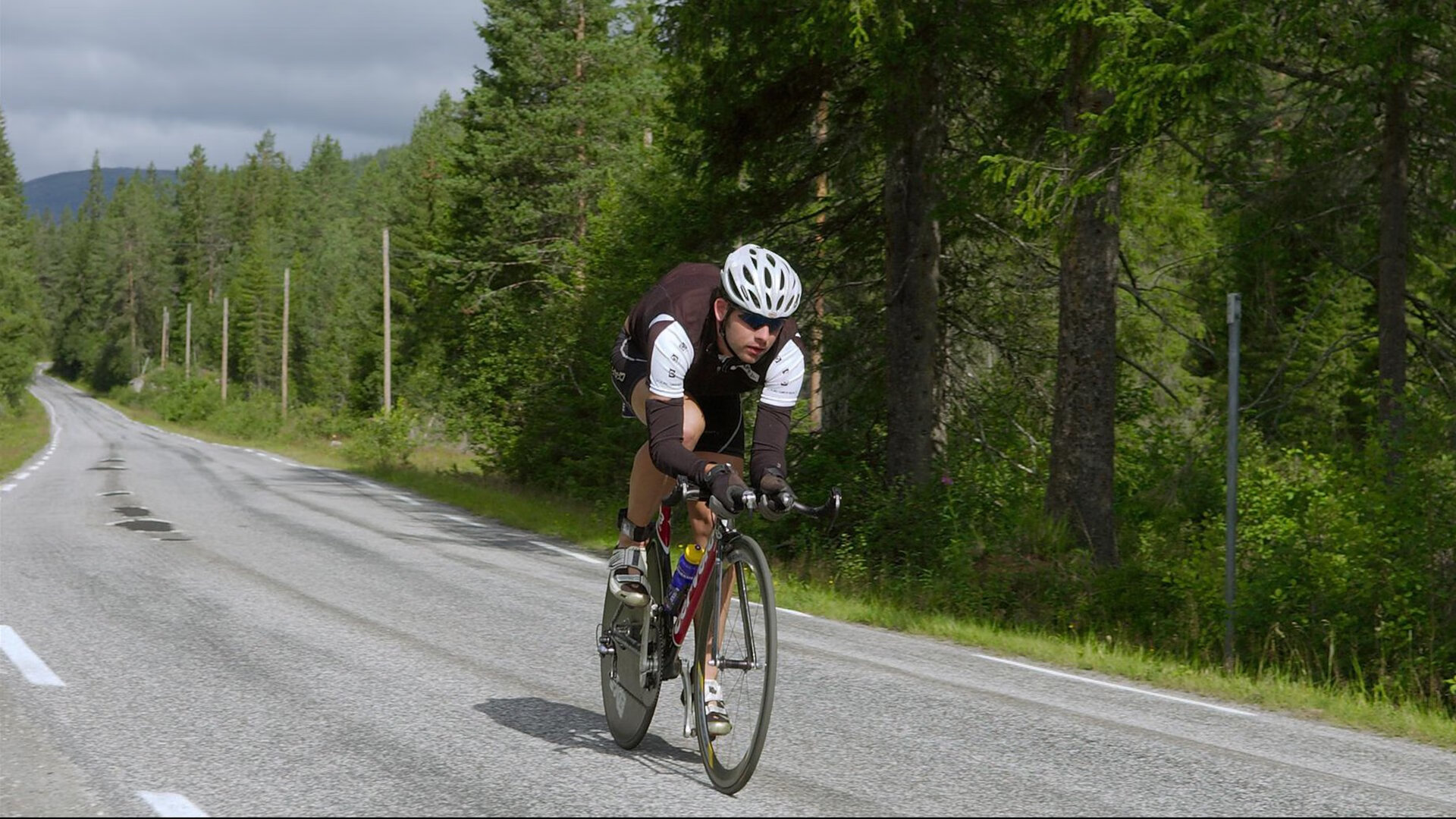 开云体育-赛道奇迹，皮亚斯特里高光时刻，索伯车队绝杀红牛王朝